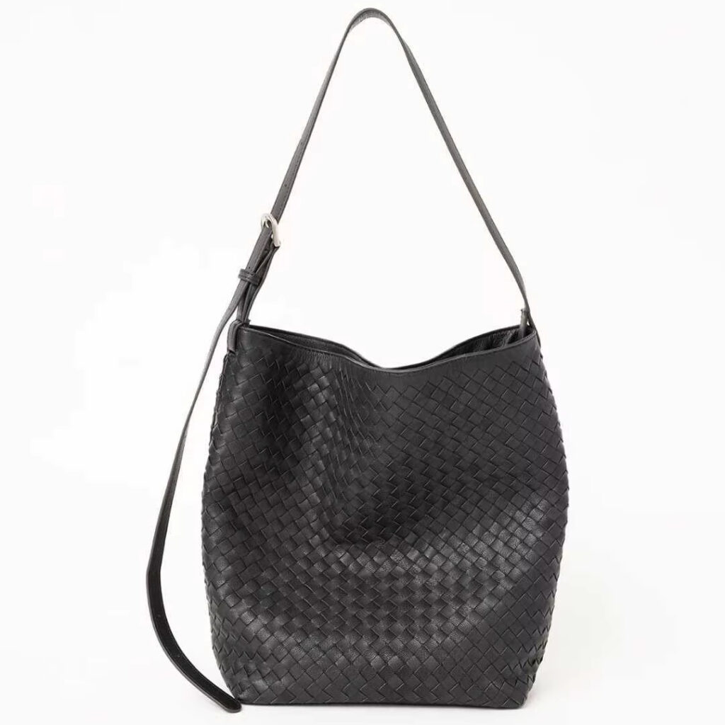 Borsa a tracolla in pelle intrecciata