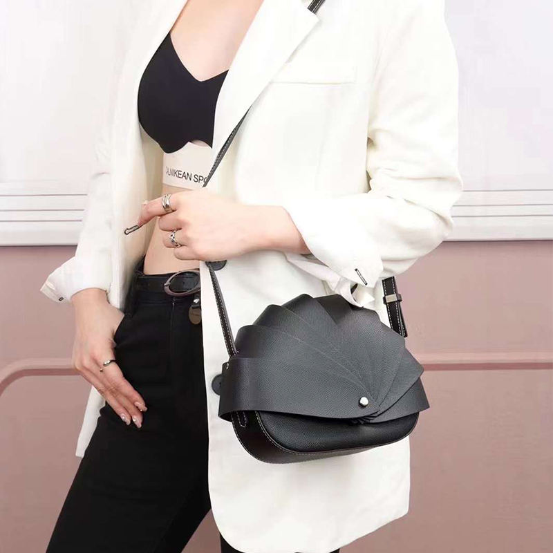 Cowhide Leather Snail Bag