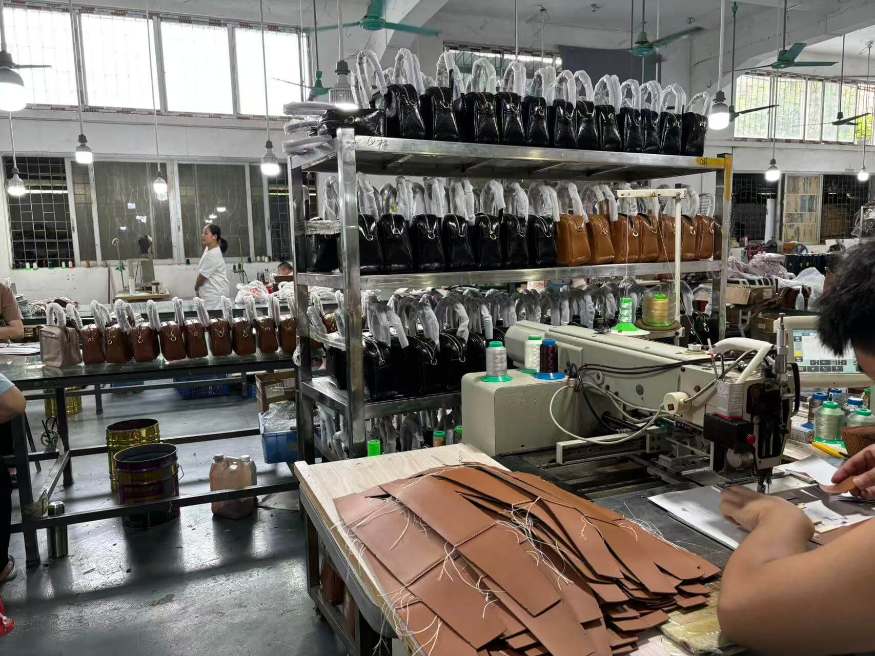 Custom Leather Bag Factory in China