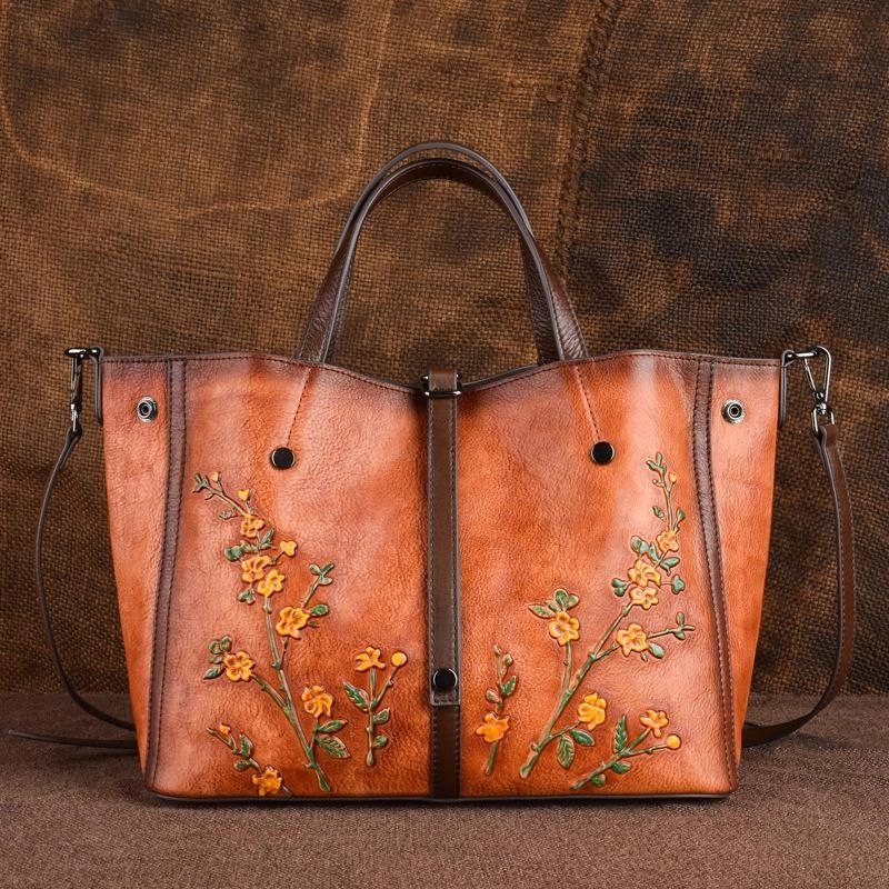 Bolsas de couro com flores vintage