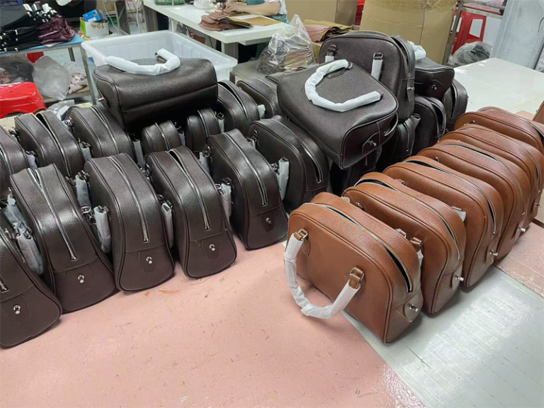 Custom cosmetic bag manufacturer factory