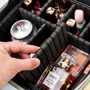 Pengeluar Beg Solek Tersuai 26 EVA padding structure