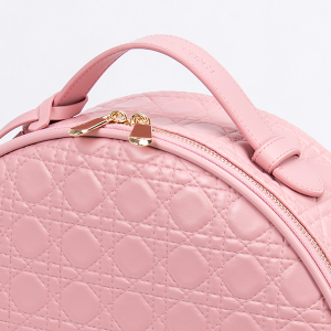 Pengeluar Beg Solek Tersuai 29 Metal chain handle