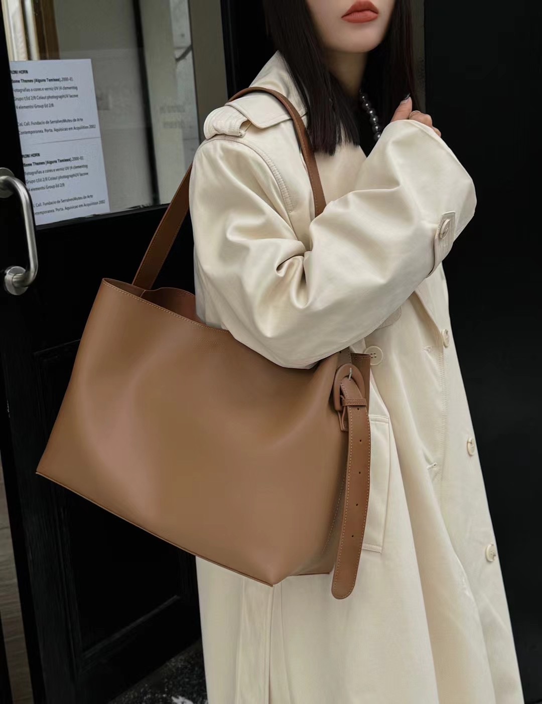 sac fourre-tout minimaliste avec lSac fourre-tout minimaliste avec logo personnalisé avec image de sac intérieur custom logo minimalist tote bag - Custom Logo Minimalist Tote Bag with Inner Bag image 1