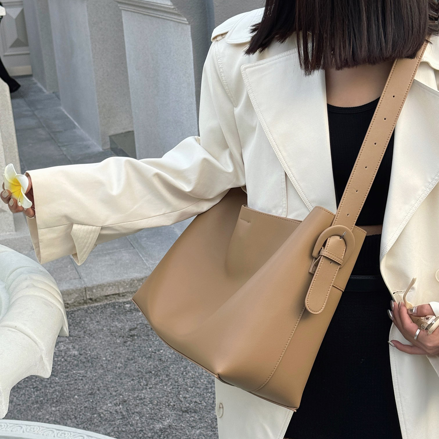 sac fourre-tout minimaliste avec lSac fourre-tout minimaliste avec logo personnalisé avec image de sac intérieur custom logo minimalist tote bag - Custom Logo Minimalist Tote Bag with Inner Bag image 2