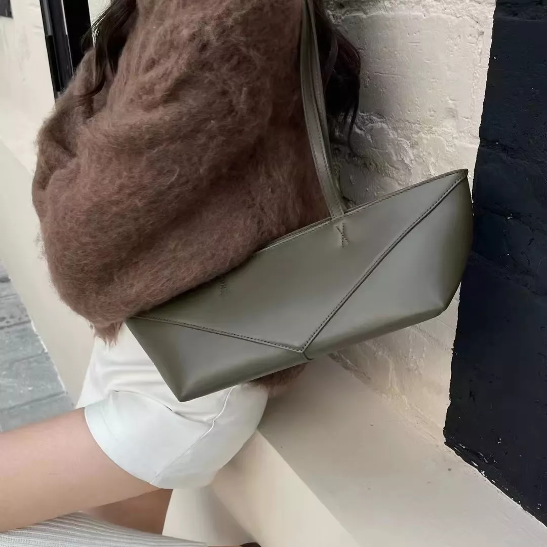 sac cabas pliable en cuir géométriqSac à bandoulière pliable géométrique en cuir véritable image folding geometric leather tote bag - Folding Geometric Genuine Leather Tote Shoulder Bag image 2