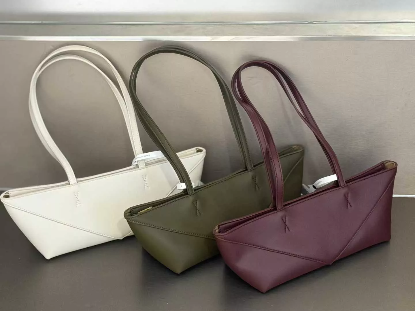 sac cabas pliable en cuir géométriqSac à bandoulière pliable géométrique en cuir véritable image folding geometric leather tote bag - Folding Geometric Genuine Leather Tote Shoulder Bag image 5