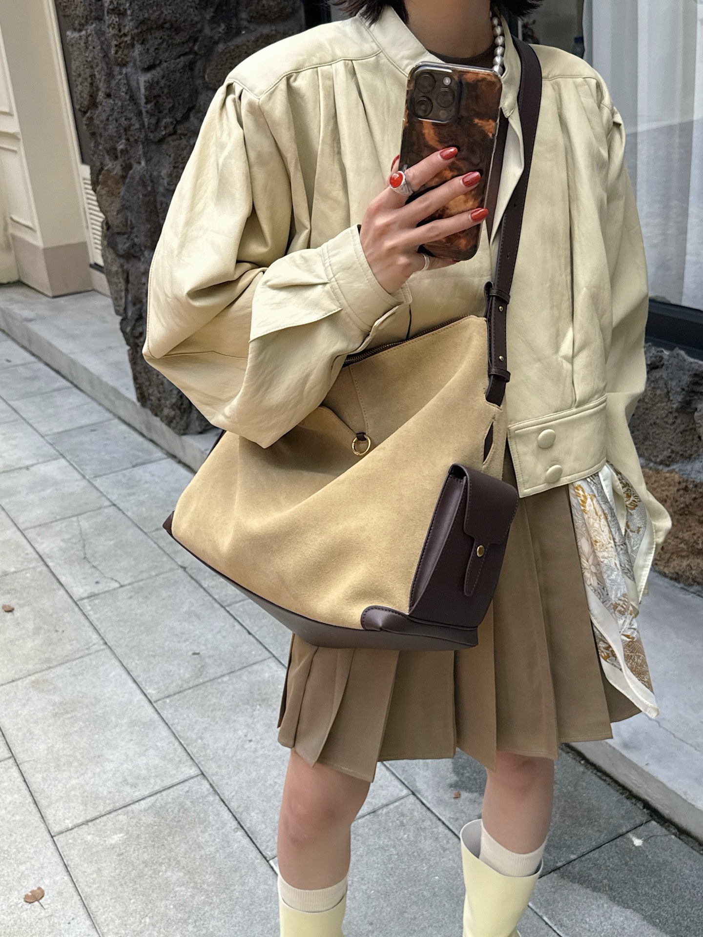 Luxury Suede Leather Shoulder Tote Bag OEM Factory image 5 luxury suede leather shoulder tote bag - Luxury Suede Leather Shoulder Tote Bag OEM Factory image 5