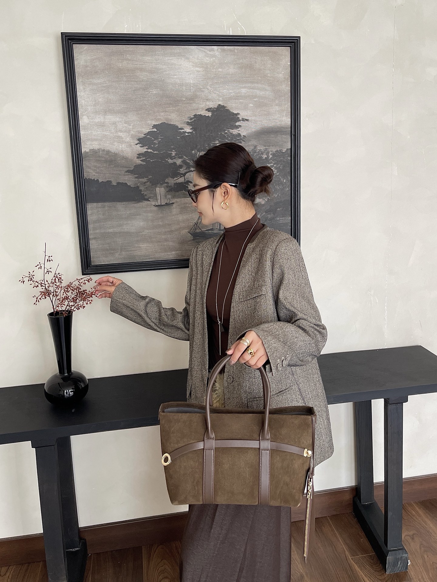 Luxury Suede Casual Shopping Tote Bag Manufacturer image 2 suede shopping tote bag manufacturer OEM ODM product image 2