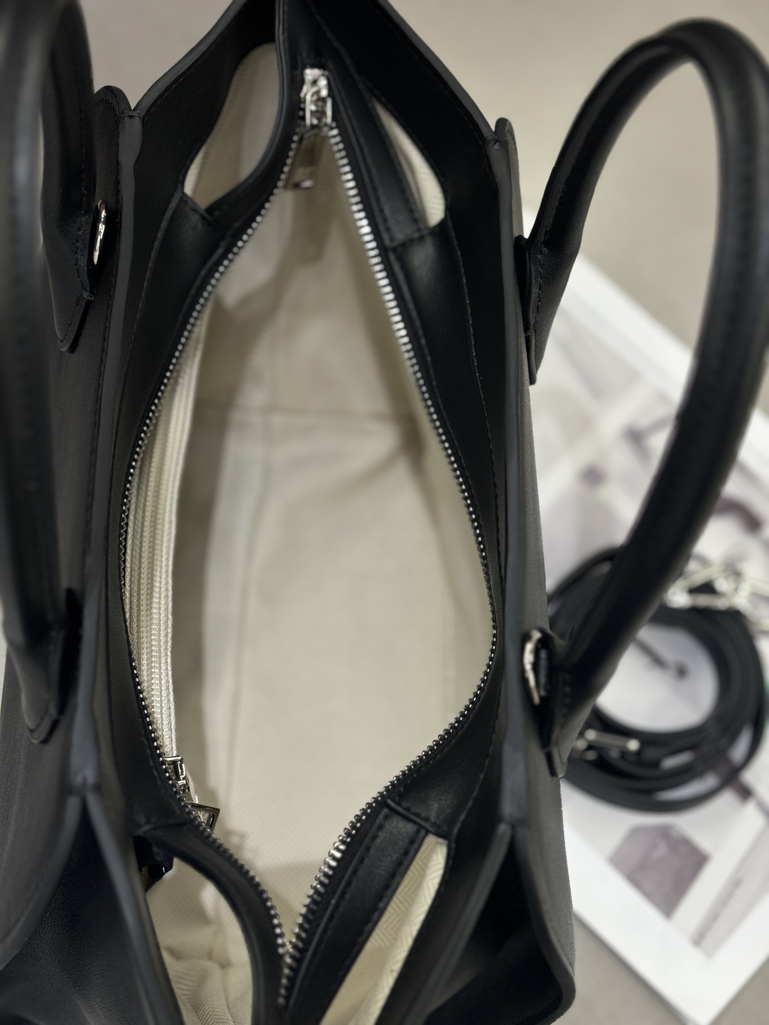 女性のためのミニマリスト本革トートバッグ卸売イメージ品イメージge 3 minimalist leather tote bag wholesale OEM ODM product image 3