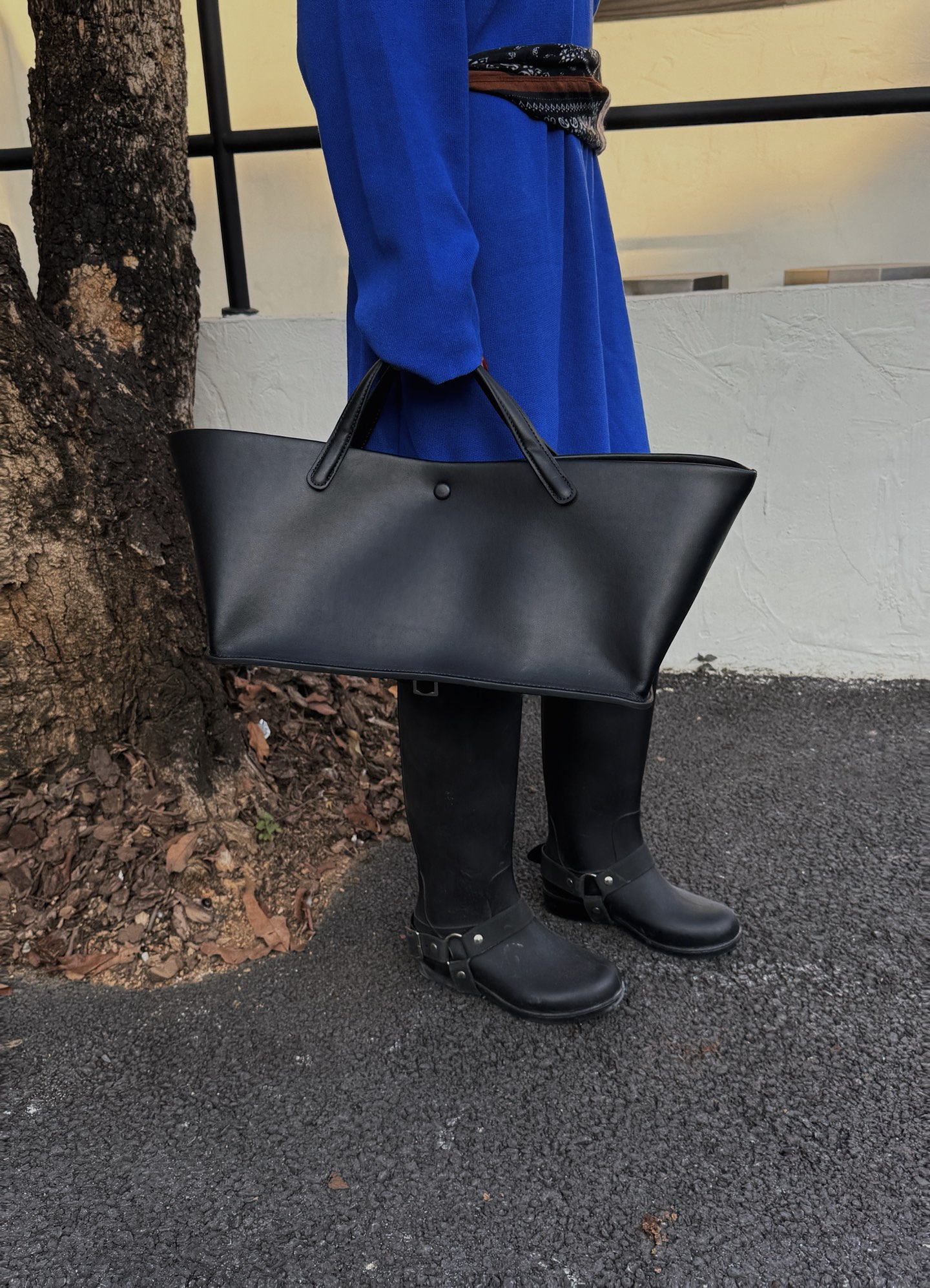 Vintage Leather Tote Bag with Inner Pocket Wholesale image 2 leather tote bag with inner pocket wholesale OEM ODM product image 2