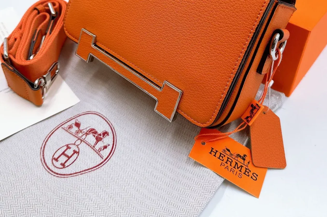 Genuine Leather vs Microfiber for Handbags