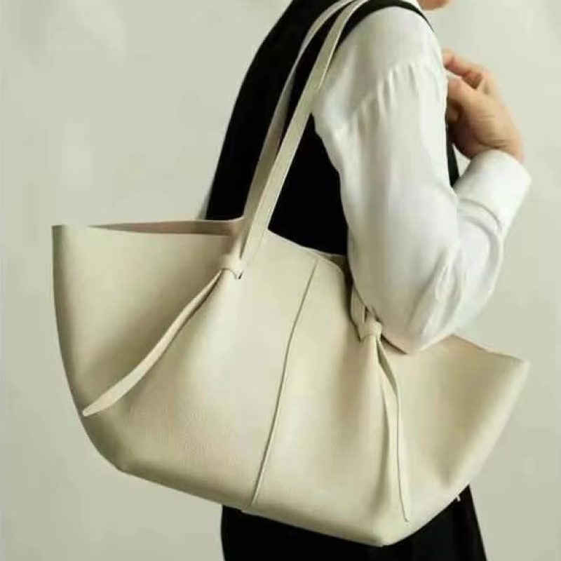Genuine leather tote bag product image