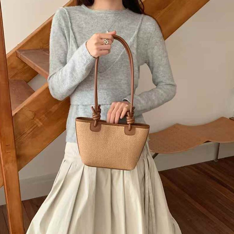 Hand-woven Raffia Beach Single Shoulder Bag