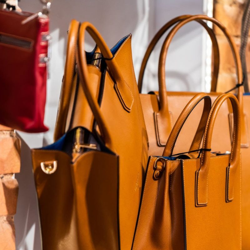Find a Reliable Women's Bag Factory